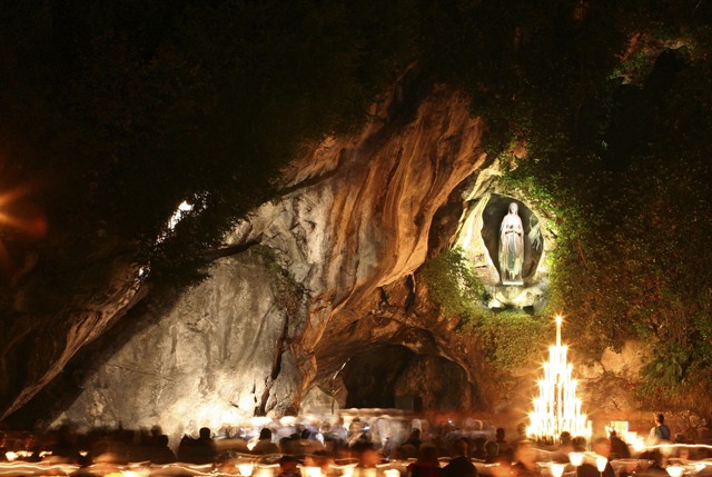 Lourdes - La Grotte des apparitions